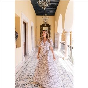 Gal Meets Glam Millie Dress in Cream